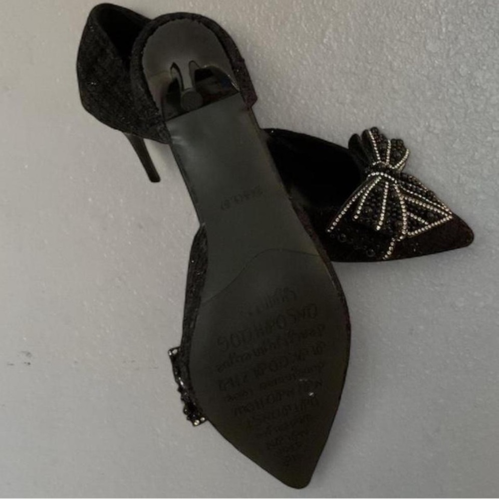 Black Embellished Bow Pointed-Toe Women’s Flats - Picture 3 of 3